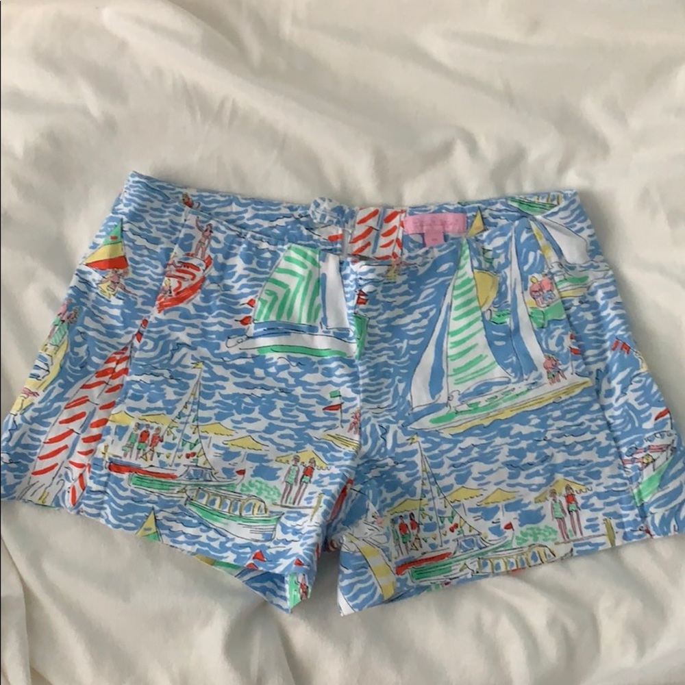 LILLY PULITZER SHORTS SIZE 00